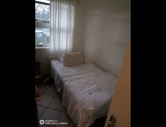 2 bed property to rent in CLOETESVILLE